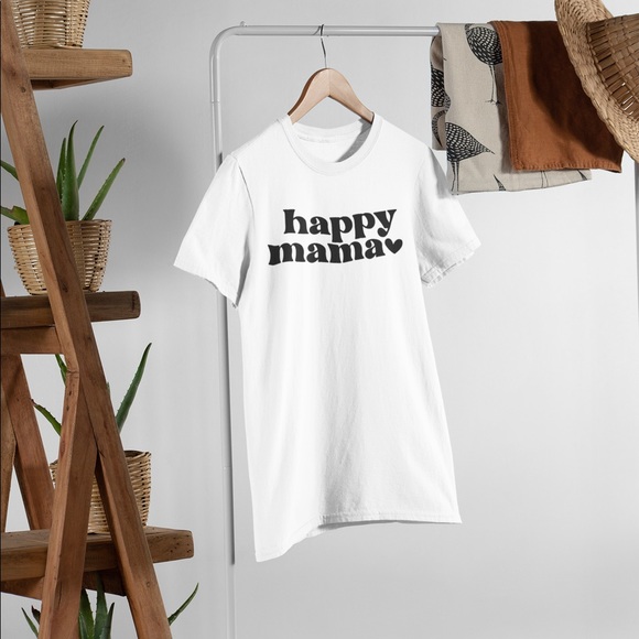 Tops - Happy Mama Heart White T-Shirt Graphic Tee